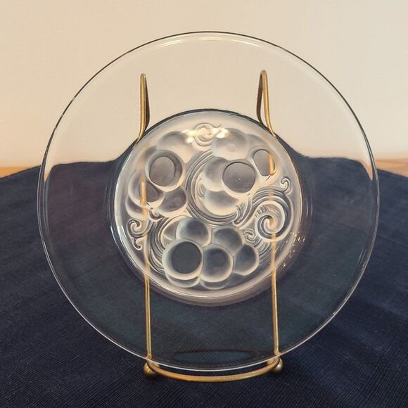 Cristal Lalique Marienthal French Art Crystal Grape Motif Standard Plate 17 cm - Picture 2 of 14